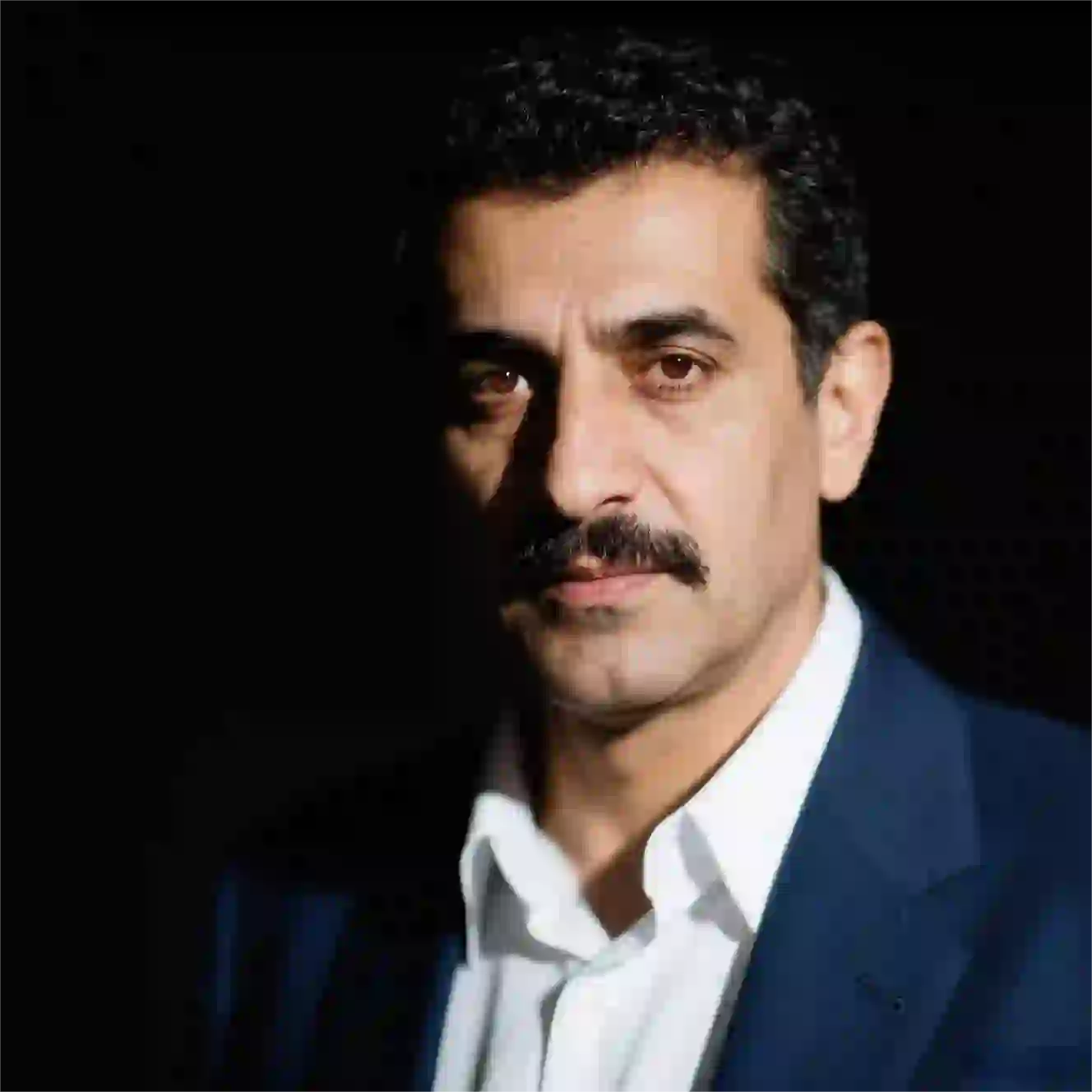 Sarah Johnson - Content creator using dailymotion video downloader to download dailymotion video free for professional projects